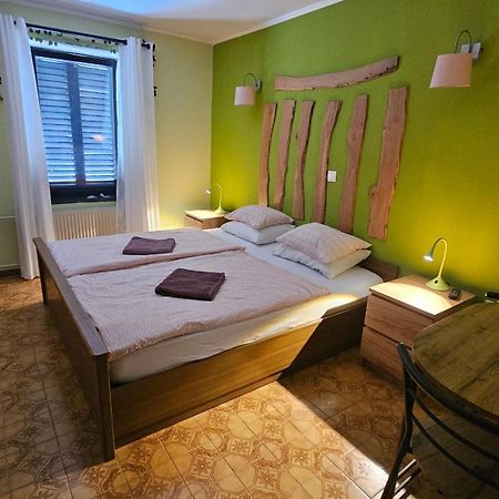 Rooms Malina Blejska Dobrava Eksteriør bilde